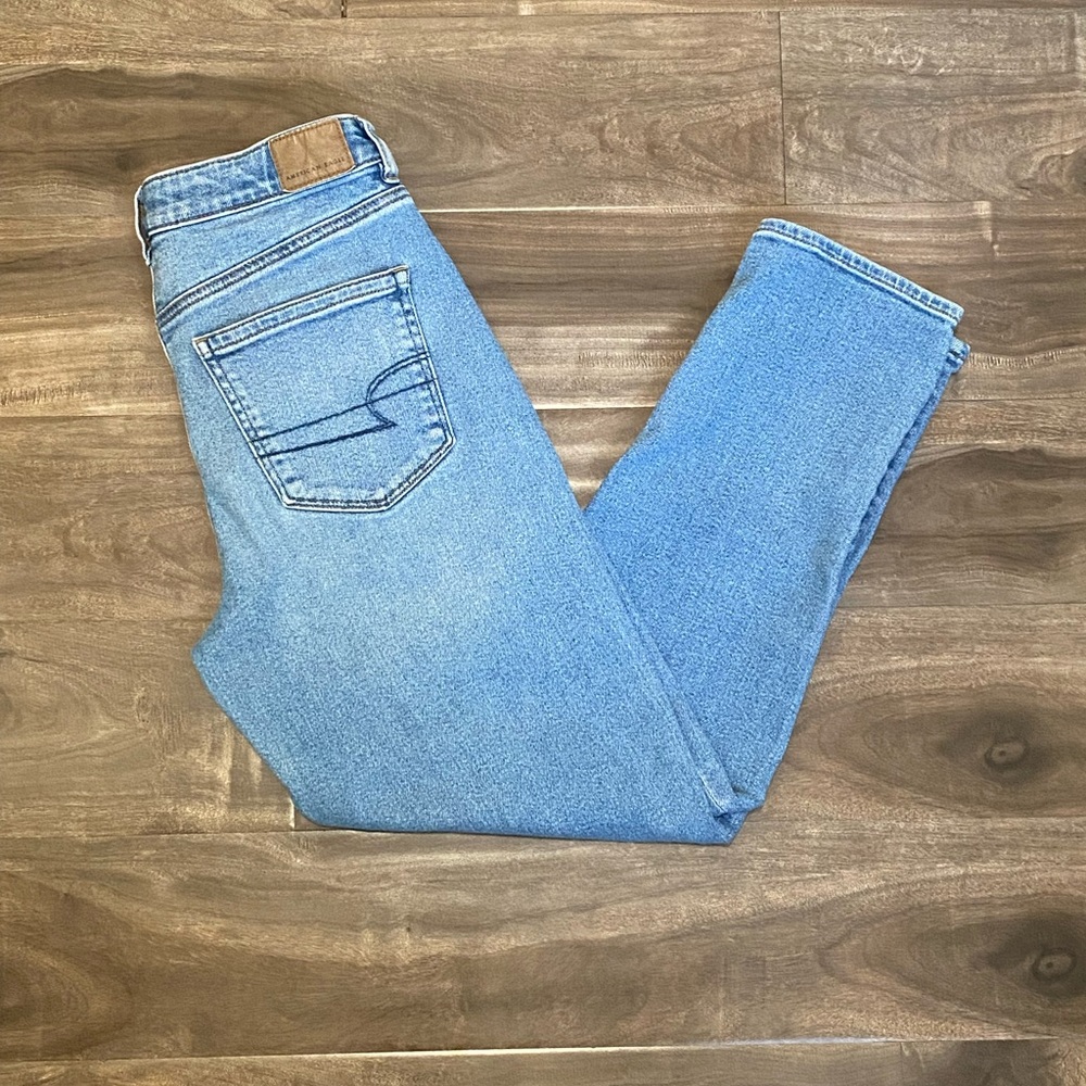 American eagle women’s stretch mom jeans size 6